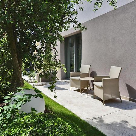 Ninfea Wellness & Spa Residence Каорле Екстериор снимка