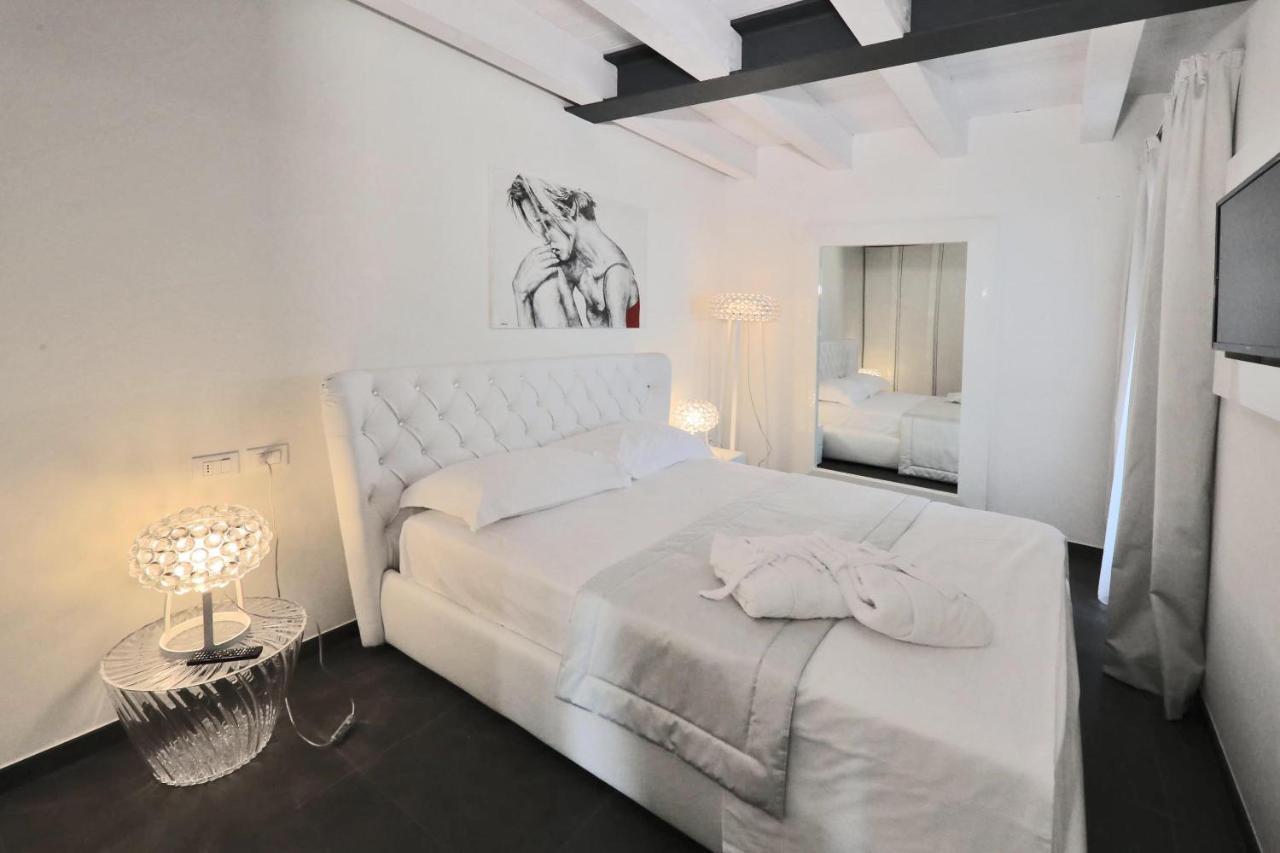 Ninfea Wellness & Spa Residence Каорле Екстериор снимка