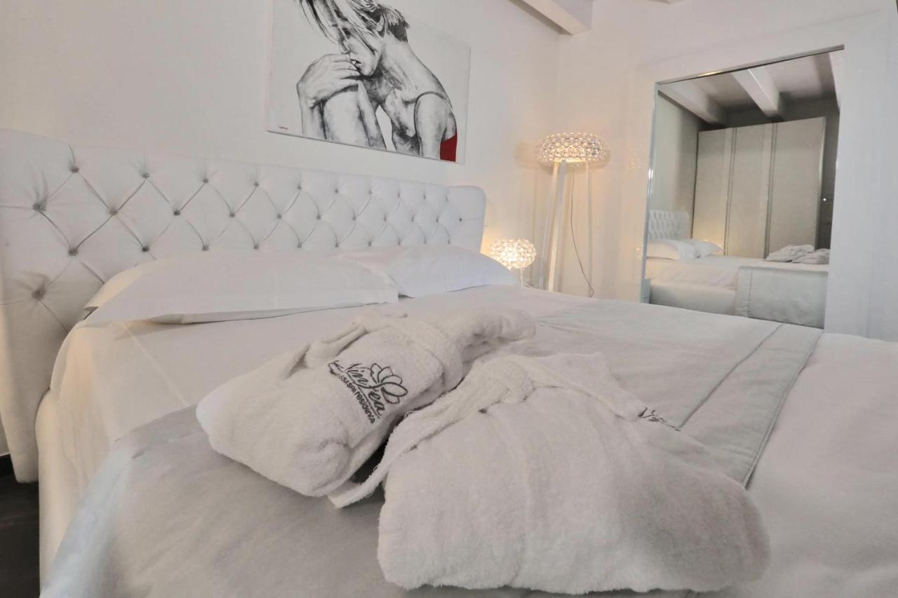 Ninfea Wellness & Spa Residence Каорле Екстериор снимка
