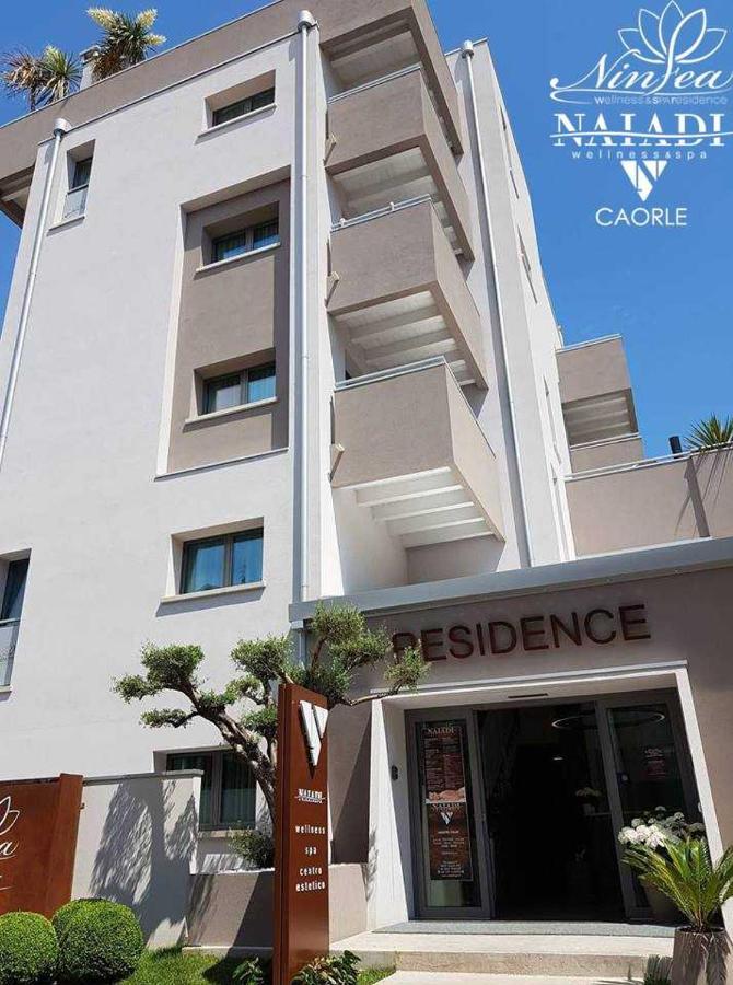 Ninfea Wellness & Spa Residence Каорле Екстериор снимка