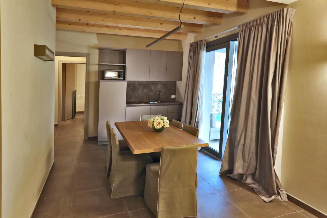 Ninfea Wellness & Spa Residence Каорле Екстериор снимка