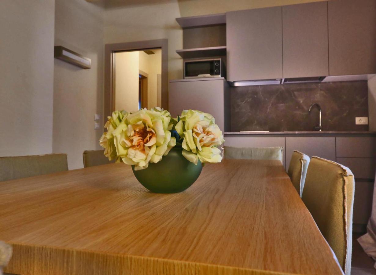 Ninfea Wellness & Spa Residence Каорле Екстериор снимка